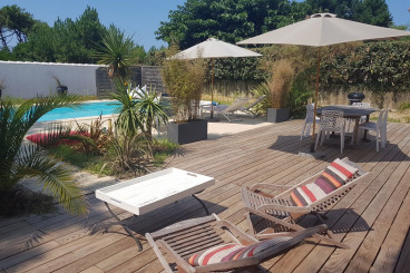 Location de vacances - Villa avec piscine - Proche Plage